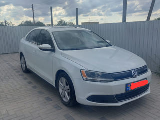 Volkswagen Jetta foto 2