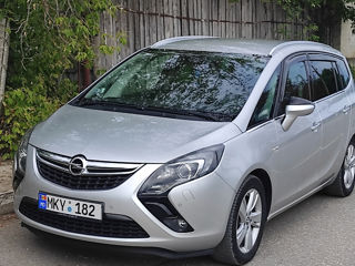 Opel Zafira foto 2