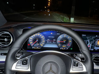 Mercedes E-Class foto 8