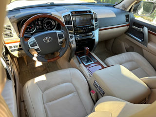 Toyota Land Cruiser foto 14