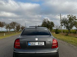 Skoda Superb foto 6