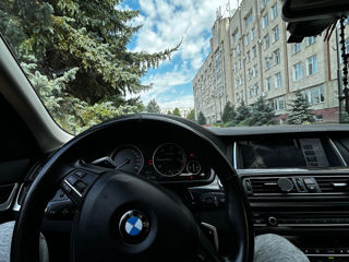 BMW 5 Series foto 3