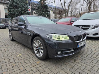 BMW 5 Series foto 2