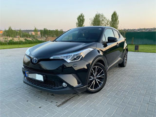 Toyota C-HR foto 3