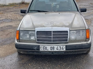 Mercedes Series (W124) foto 8