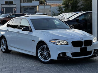 BMW 5 Series foto 2