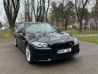 BMW 5 Series foto 2