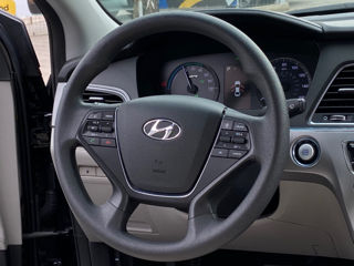 Hyundai Sonata foto 8