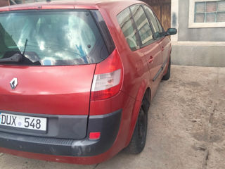 Renault Grand Scenic foto 2