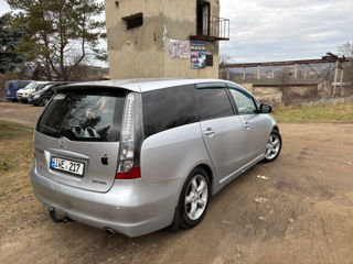 Mitsubishi Grandis foto 4