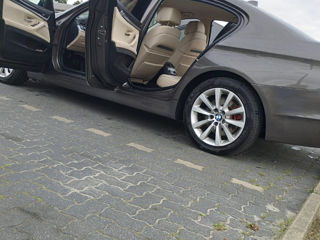 BMW 5 Series foto 3