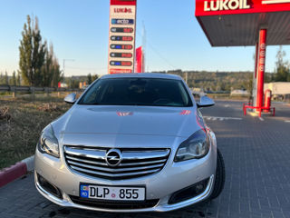 Opel Insignia foto 2