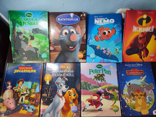 Vând cărți cu povești Disney
