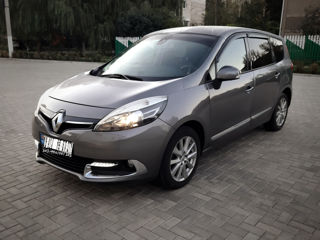 Renault Grand Scenic foto 2