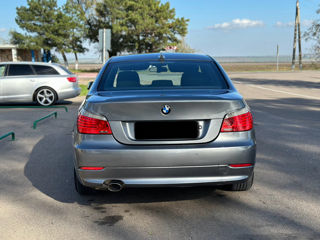 BMW 5 Series foto 5