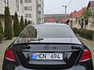 Mercedes E-Class foto 5