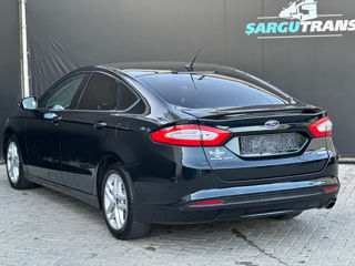 Ford Fusion foto 7