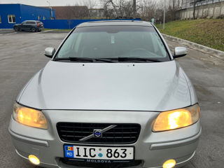 Volvo S60 foto 2