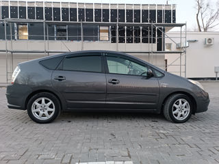 Toyota Prius foto 4