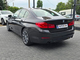 BMW 5 Series foto 8