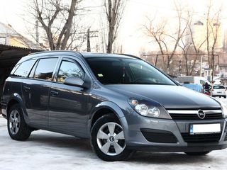 Opel Astra foto 2