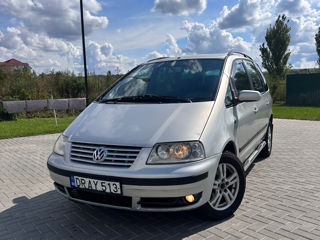 Volkswagen Sharan foto 1