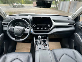 Toyota Highlander foto 8