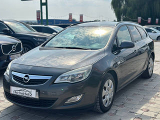 Opel Astra foto 1