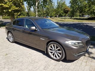 BMW 5 Series foto 2