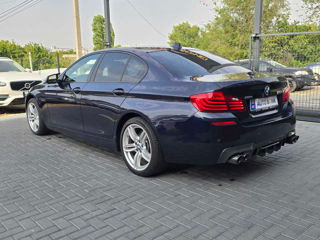 BMW 5 Series foto 5