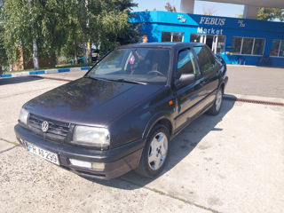 Volkswagen Vento foto 6