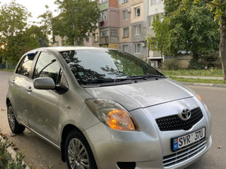 Toyota Yaris foto 3