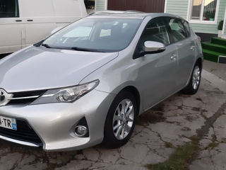 Toyota Auris foto 2