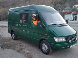 Mercedes Sprinter foto 2