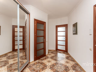 Apartament cu 2 camere, 65 m², Râșcani, Chișinău foto 12