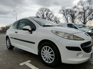 Peugeot 207 фото 7