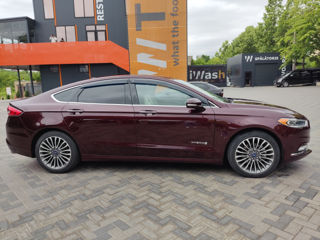 Ford Fusion foto 4