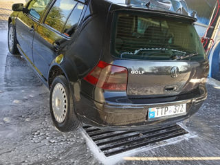 Volkswagen Golf foto 1