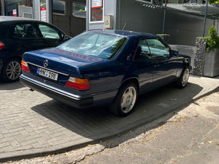 Mercedes Series (W124) foto 6