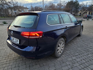 Volkswagen Passat foto 3