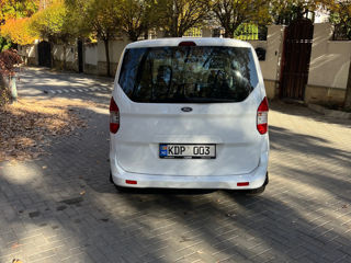 Ford Tourneo Courier foto 4