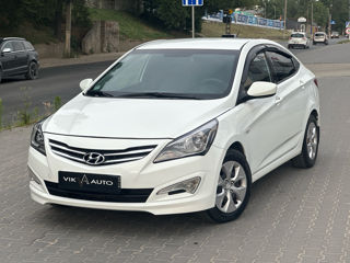Hyundai Solaris фото 0