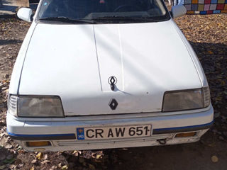 Renault 19 foto 3