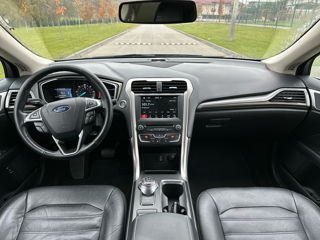 Ford Fusion foto 6