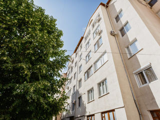 Apartament cu 3 camere, 131 m², Buiucani, Chișinău foto 9