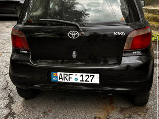 Toyota Yaris foto 2