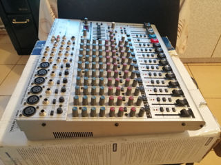 Vind amplificator Dойна, Mixer profesional Behringer-ub1832fx-pro, Mixer Ymaha n8 foto 4