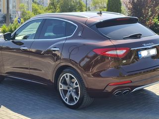 Maserati Levante foto 3