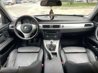 BMW 3 Series foto 5