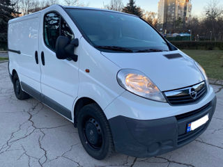 Renault Trafic foto 2